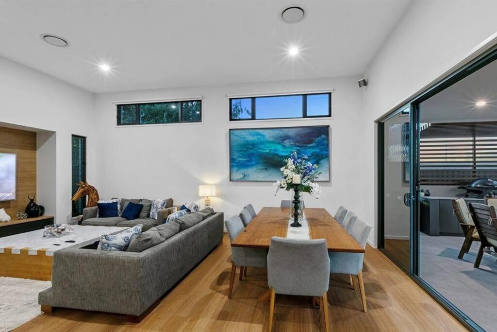 Beachside Buddina Luxury Family House 5 Bedrooms Bagian luar foto