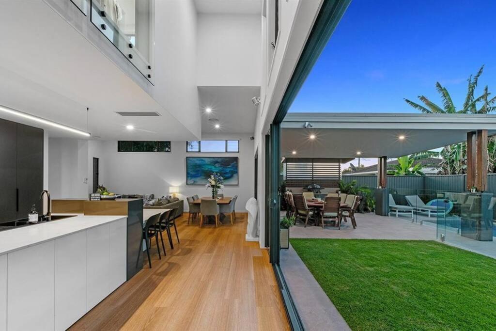 Beachside Buddina Luxury Family House 5 Bedrooms Bagian luar foto