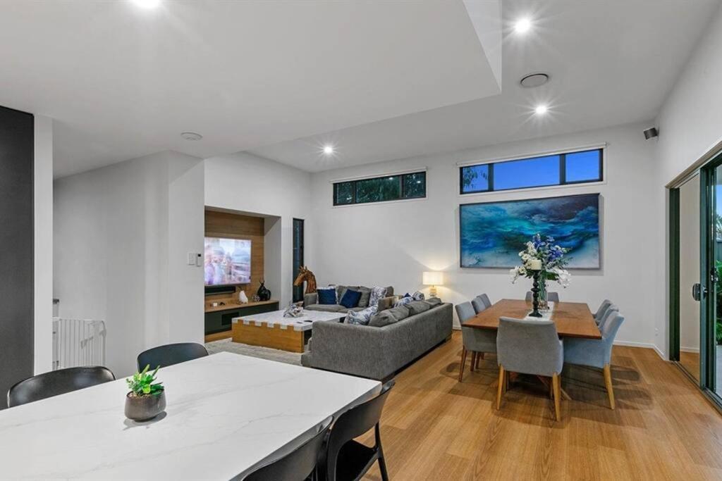 Beachside Buddina Luxury Family House 5 Bedrooms Bagian luar foto